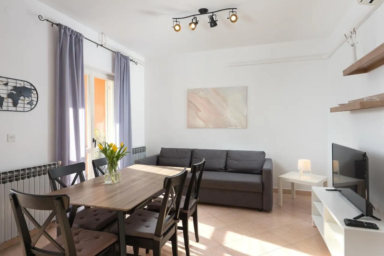 Marina Apartment Rabac 0*,