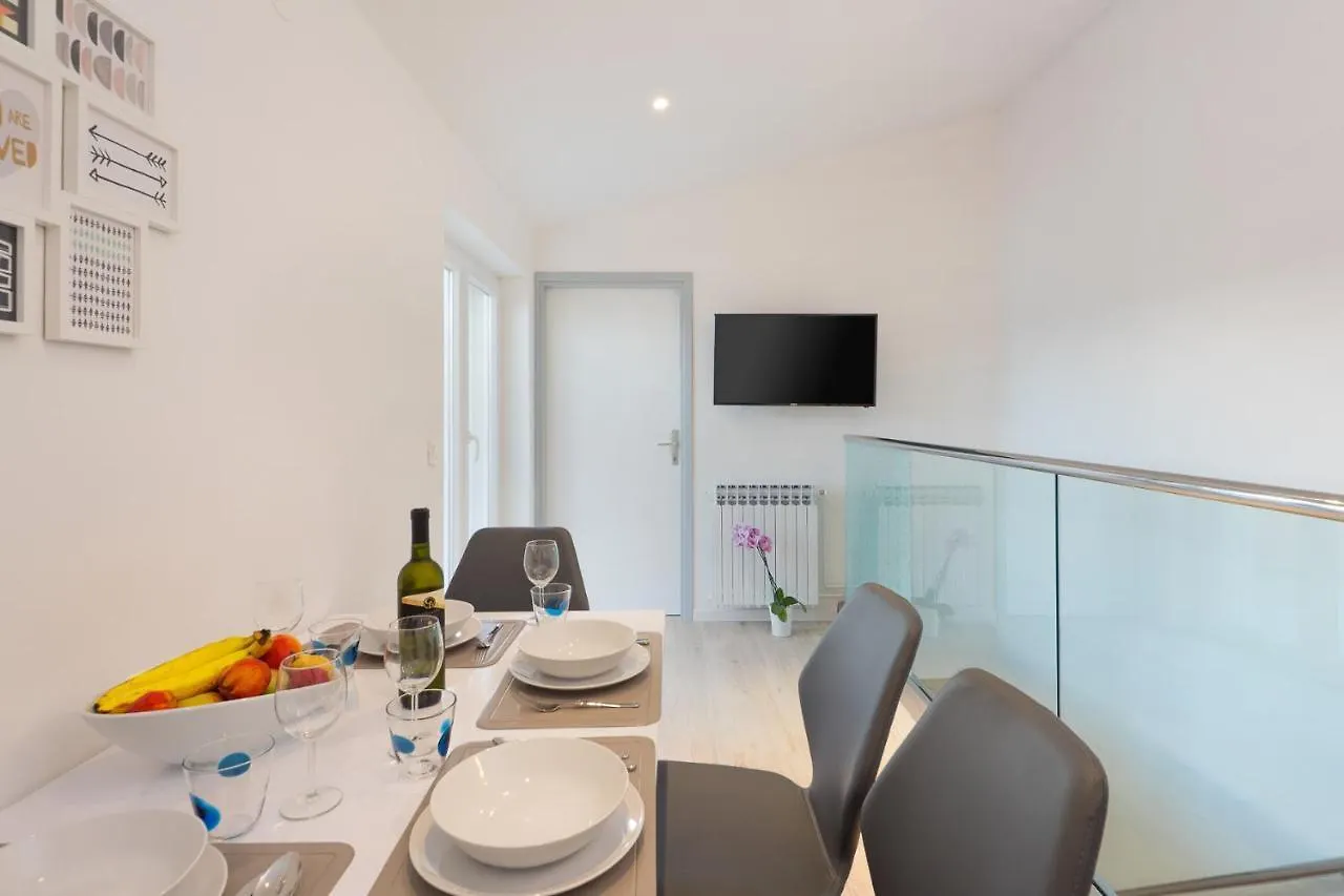 Marina Apartment Rabac 0*,  Croatia